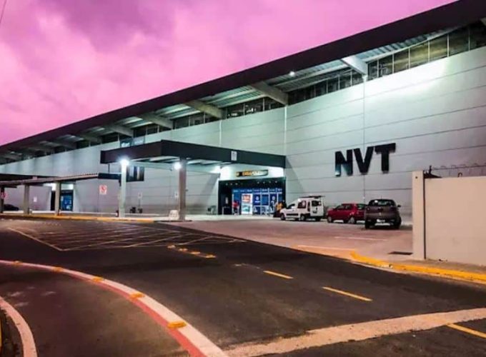 9ª Parada da Diversidade Balneário Camboriú: Transporte do Aeroporto de Navegantes para Balneário Camboriú: Transporte Regular (Trecho)